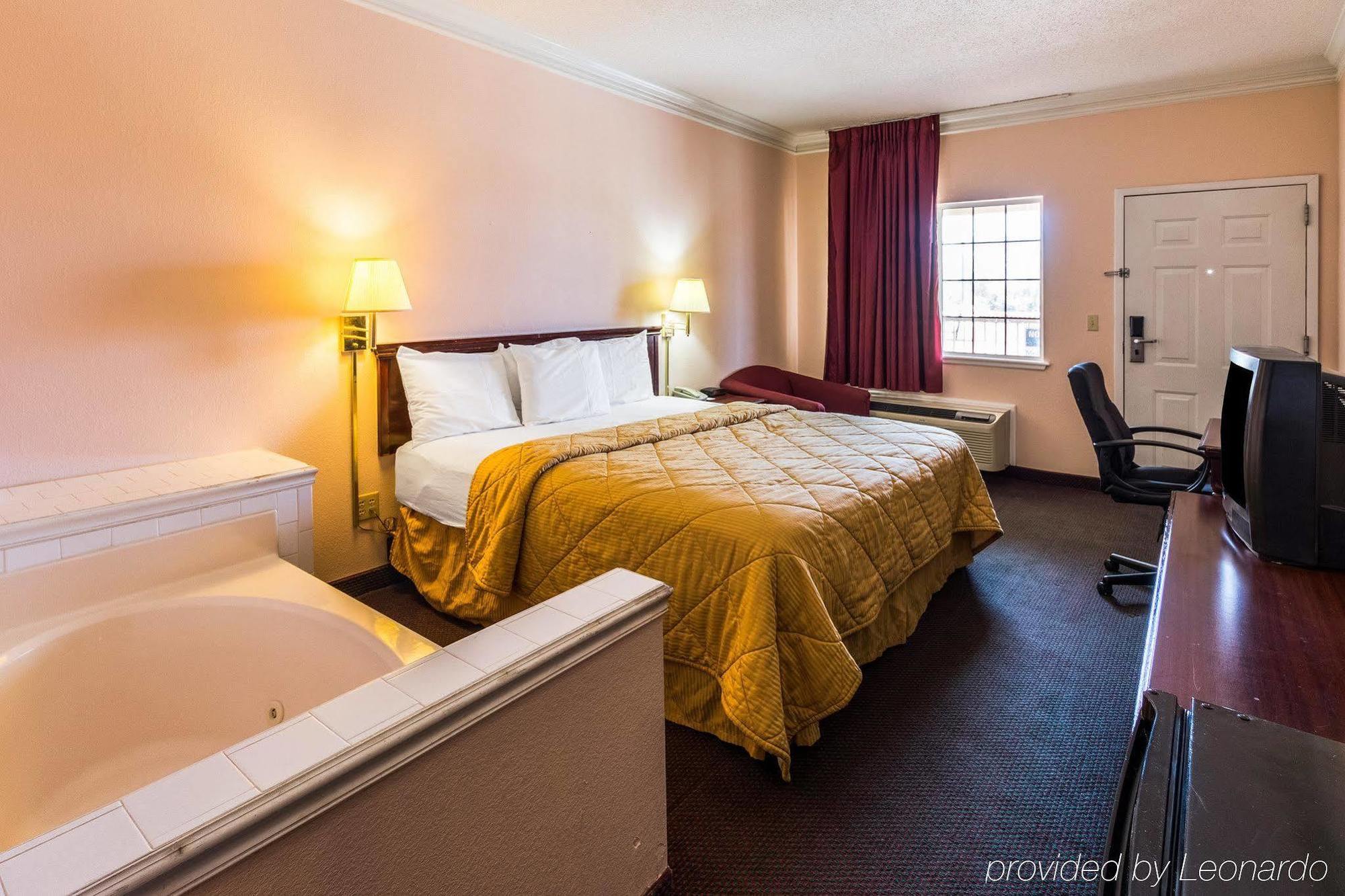 Rodeway Inn Stephenville Buitenkant foto