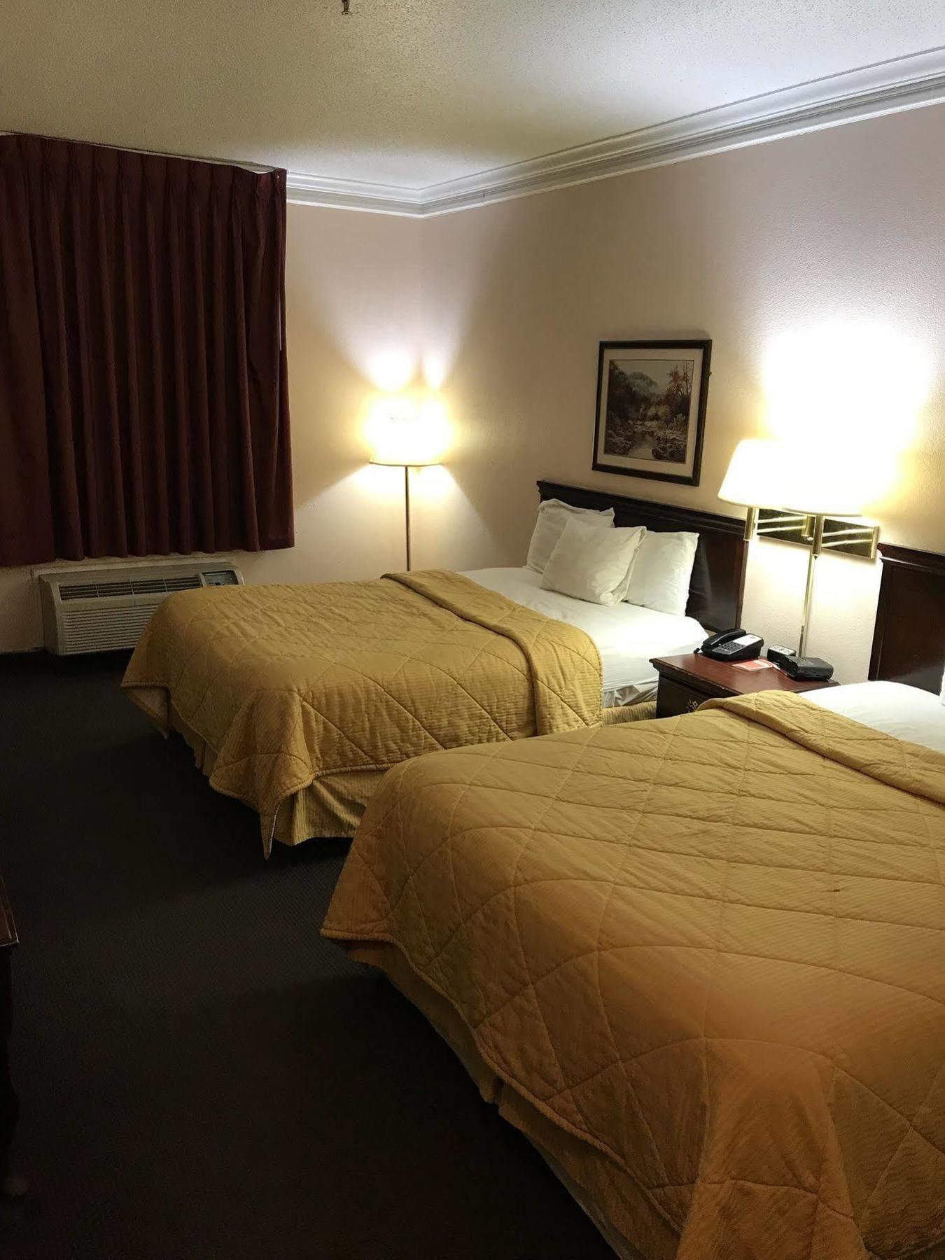 Rodeway Inn Stephenville Buitenkant foto